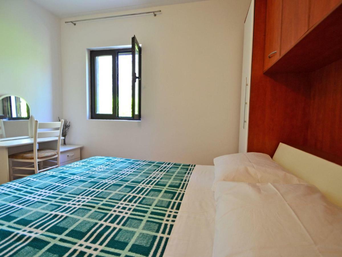 ויר Holiday Home Nikolina By Interhome מראה חיצוני תמונה