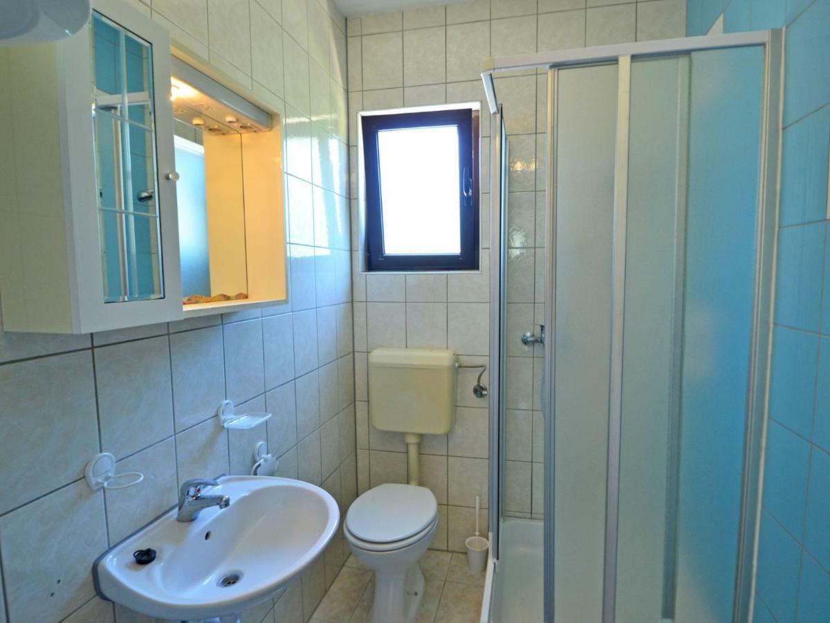 ויר Holiday Home Nikolina By Interhome מראה חיצוני תמונה