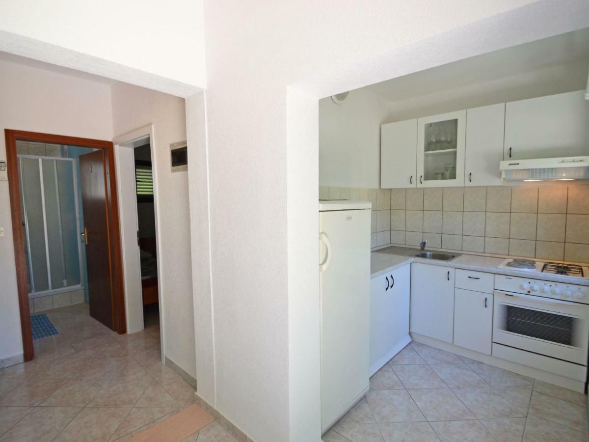 ויר Holiday Home Nikolina By Interhome מראה חיצוני תמונה